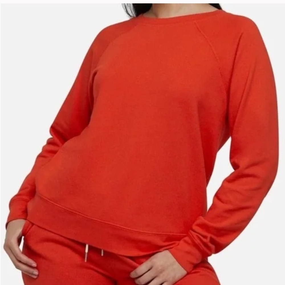 Women's Cozy Crewneck Sweatshirt - Red
